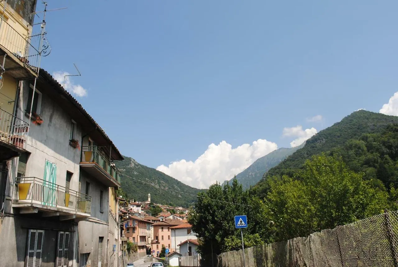 Holiday home La Maison D'Alize Villa Lecco Italy